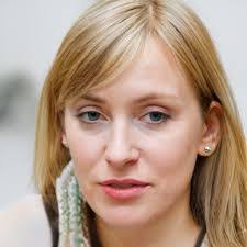 Carmela Hendrix's Instagram, Twitter & Facebook