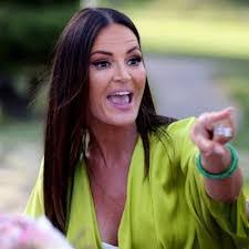 Courtney Bohn's Instagram, Twitter & Facebook