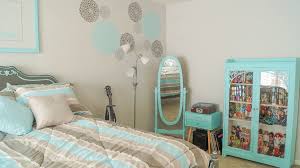 You might want a calming color on an accent wall in your bedroom. Stencil Diy Creating An Accent Wall Anne P Makeup And More