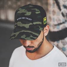 لاول مرة في ستوب دروب اند شوب كابات من ماركة سعودية جديدة دريق للمصمم السعودي عمر بادريق متوفر الوان للكابات جملي Instagram Posts Instagram Baseball Hats