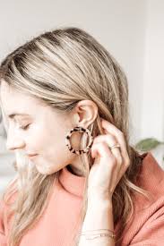 Be prepared to find your new favorite brands. Sustainable Christmas Ideas How To Make Christmas More Meaningful And Eco Friendly Heavenlynn Healthy