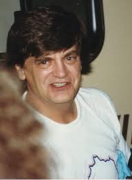 Meanwhile, phil everly continued songwriting, inviting collaborators to the house in columbia, making them feel at home by offering drinks, food and when phil everly passed, his wife was devastated. Phil Everly Steckbrief Promi Geburtstage De