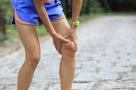Gusi bengkak biasanya terjadi karena beberapa faktor, mulai dari yang ringan hingga serius. Nyeri Di Area Lutut Berikut Berbagai Penyebab Dan Cara Mengatasinya