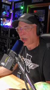 Christopher Bross and family own the Moon Township, PA sports bar, The  Hangar. Chris sits down with Eric for a wide ranging conversation including  the The Hangar history, growing and surviving the