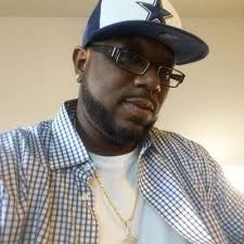 Roy Ashley (@rlaslhley)