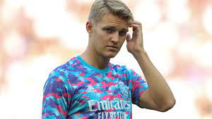Martin odegaard is on the verge of returning to arsenal, with the english club and real madrid deep in discussions. Vqrncyrmvz O M