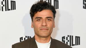 Oscar Isaac's British Accent In 'Moon Knight' Has the Internet Talking