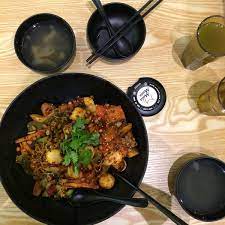 Private arrival transfer with meet & greet service. Fotos Bei Mala Mala Ioi City Mall Restaurant