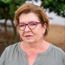 Susan Britt's Instagram, Twitter & Facebook