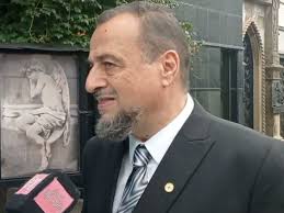 Raúl Padró: "Massa es un producto de los medios de comunicación"