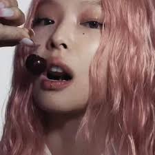 Jennie + pink hair + Cherry 🩷🔥. Aaaa save my little heart, it's beating  fast because of her charming smile 😍😍. So hot... so hot 😍🔥, Song of the  year, it's going to be a huge hit 😍🔥. So excited and ...
