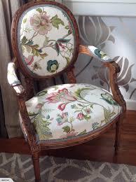 Gorgeous Vintage French Louis Cameo Back Chair Sillones Tapiz