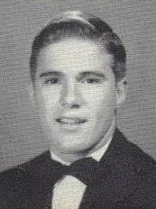 Sandra Eaves's Instagram, Twitter & Facebook