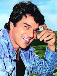 He is known as 'garam' dharam in bollywood. Pin On Indian Movie Stars Vintage