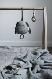 Littleroom Aktivitetsstativ I Trae Til Baby 499 Kr Kob Online Barselsgaver Bejdse Dabsgaver
