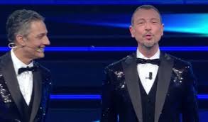 È finita pochi minuti fa la prima serata di sanremo 2021 e amadeus ha appena letto la classifica demoscopica dei. K Nrqxjs E3pgm