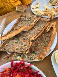 Front Gozde Pide Kebab Foca Resmi Tripadvisor