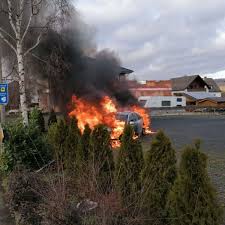 Arolser landstraße 48 34497 korbach. Anraff Mercedes Steht Bei Probefahrt In Flammen Edertal