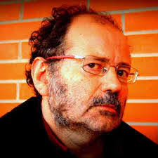 Stephen Gunn's Instagram, Twitter & Facebook