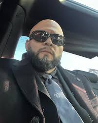 Ron Alvarez (@ronnee_a) • Instagram photos and videos