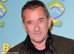 Dechavanne attended the cours hattemer, a private school. Christophe Dechavanne Hosptalise Il Donne De Ses Nouvelles