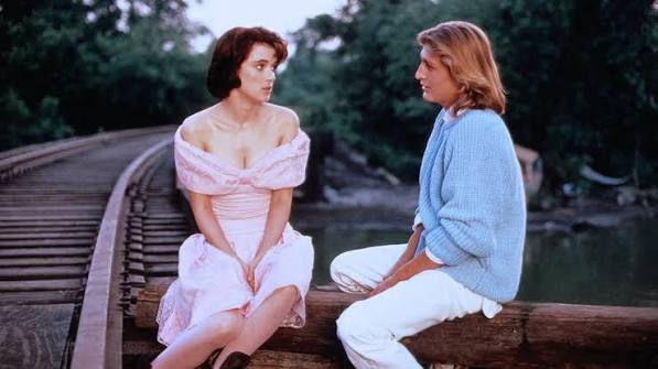 Welcome Home, Roxy Carmichael (1990) directed by Jim Abrahams • Reviews,  film + cast • Letterboxd