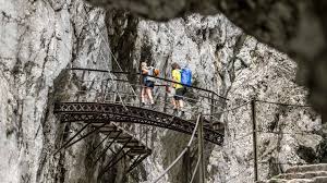 Făźr sporterlebnisse in der region begeistern? Klettersteig Durch Das Hollental Bis Auf Die Zugspitze