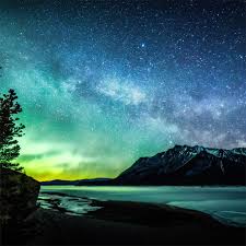 The milky way is a large barred spiral galaxy. Aurora And The Milky Way Abraham Lake 8k Ipad Pro Wallpapers Free Download