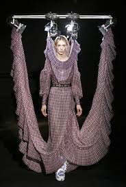 Weirdest And Bizarre Fashion Fashion Weird Fashion Crazy Outfits