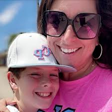 Just our 4 year old doing what he loves. ⚾️💛🖤 To be a T-Ball mom is just  a different kind of blessing 😂 So incredibly thankful for this group of  coaches, dug