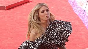 Mai) ist es endlich soweit: Heidi Klum Sex Skandal Bei Gntm Intouch Weltweitestars