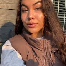 Summer Lucas's Instagram, Twitter & Facebook