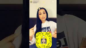 سناب هند القحطاني الاصلي الرسمي، هند القحطاني فتاة سعودية تقيم في الولايات المتحدة الامريكية، ويوجد لديها حساب عبر موقع التواصل الاجتماعي سناب شات تقوم من خلاله بنشر العديد من مقاطع الفيديو التي تحدث جدلا كبير في كل مرة في المملكة العربية السعودية. Ø³Ù†Ø§Ø¨ Ù‡Ù†Ø¯ Ø§Ù„Ù‚Ø­Ø·Ø§Ù†ÙŠ Ø§Ù„Ø§ØµÙ„ÙŠ Ø§Ù„Ø±Ø³Ù…ÙŠ Ø§Ù„Ù…ÙˆÙ‚Ø¹ Ø§Ù„Ù…Ø«Ø§Ù„ÙŠ