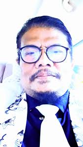 Sebagaimana surat al hujurat secara keseluruhan, ayat 12 ini juga tergolong madaniyah. Prof Agustitin Surat Al Hujurat Ayat 12 Sinar5news