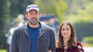 Owner of the second best chin in the world, director, actor, writer, producer and founder of. Ben Affleck Und Ana Sollen Per Telefon Schluss Gemacht Haben Promiflash De