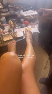 Browsing celebs << wikiFeet