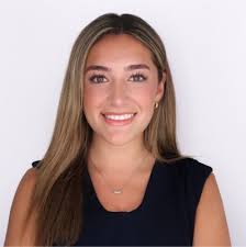 I am excited to announce that I have accepted a position from Blackstone as  a 2024 Summer Analyst in the Corporate Finance Leadership Program in Miami,  FL! I am extremely grateful to