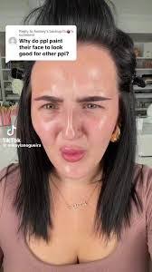 Delia Parrish's Instagram, Twitter & Facebook