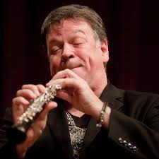 IonaReed.co.uk (@WalkerIona)