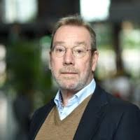 8 "Robert Crom" profiles