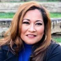 Veronica Eastling's Instagram, Twitter & Facebook