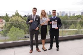 Nach erfolgreicher online bewerbung wurde ich zu einem online assessment eingelagen. Frankfurt School Blog Bankfachklasse Award Eine Reise In Die Zukunft Der Bankausbildung Frankfurt School Blog