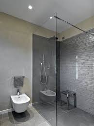 Bodengleich Duschen Luxus Im Badezimmer Badezimmer Dusche Fliesen Moderne Badezimmerideen Dusche Fliesen