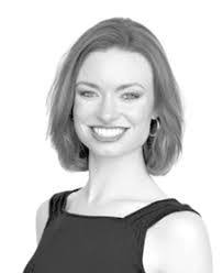 Cindy Lear's Instagram, Twitter & Facebook