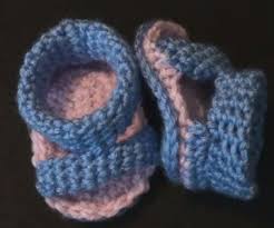 Crochet baby sandals free pattern. 25 Free Crochet Baby Sandals And Barefoot Patterns Jennyandteddy