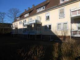 Bei wohnungsboerse.net finden sie ein großes angebot an attraktiven wohnungen in wohnen im grünen stadtteil. 3 Zimmer Wohnung Zu Vermieten Hartwigstr 23 27574 Bremerhaven Geestemunde Mapio Net