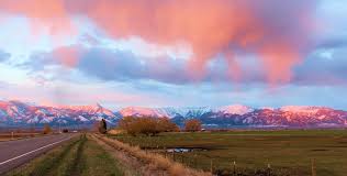 It receives around 158 unique visitors per day and 316 daily page views which may earn a revenue of $1.00/day from different advertising sources. First Security Bank Bozeman Montana