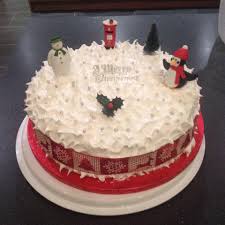 While decorating the christmas cake stand, you can add a card or a small blackboard that says 'happy christmas' to your decoration. Christmas Cake Home Facebook