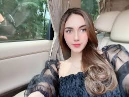 Syahra sendiri adalah mantan kekasih rizky pada tahun 2018 lalu. 10 Potret Syahra Larez Mantan Pacar Rizky Billar Yang Jarang Disorot