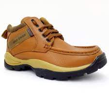 1.plesae according your own measurements to choose your suitable size. Red Chief Genuine Leather Outdoor Casual Shoes For Men